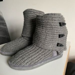 Bearpaw knit boots women’s size 6